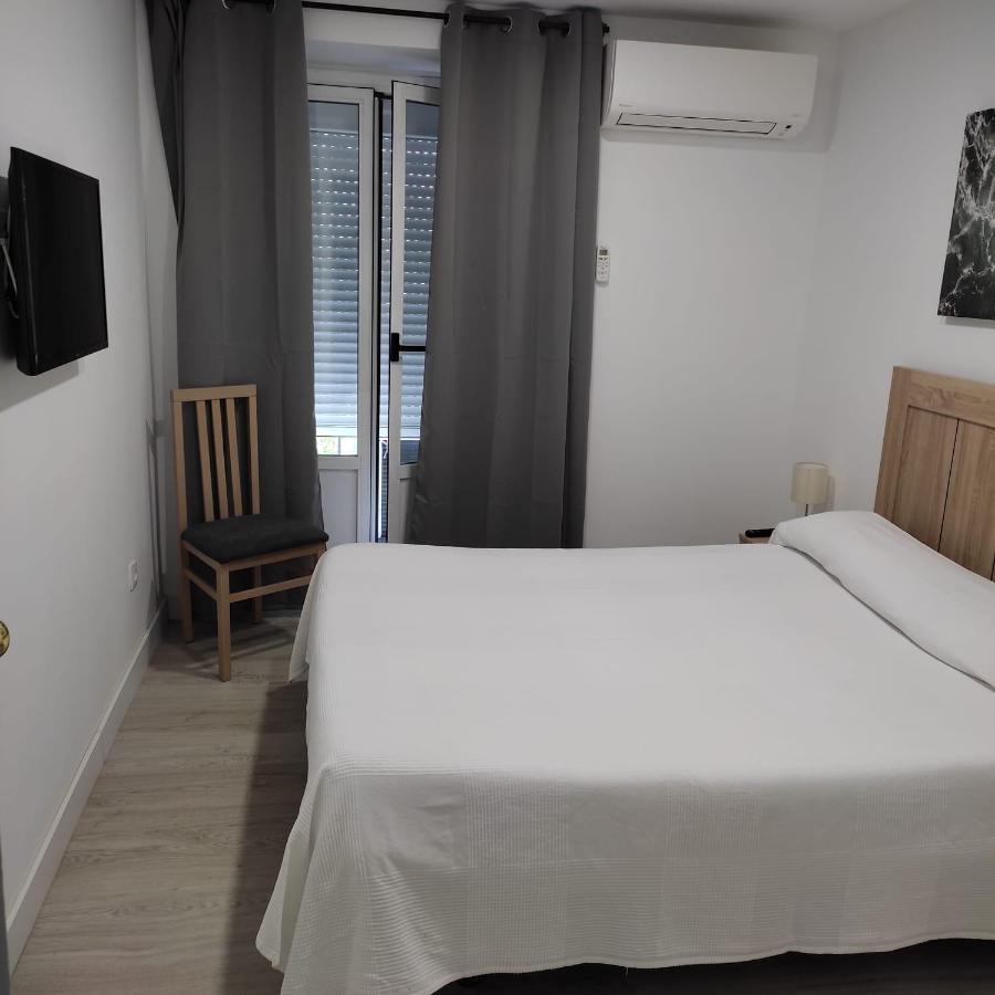 ארנחואז Hostal Castilla מראה חיצוני תמונה