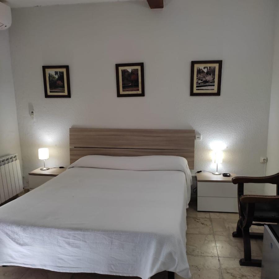 ארנחואז Hostal Castilla מראה חיצוני תמונה