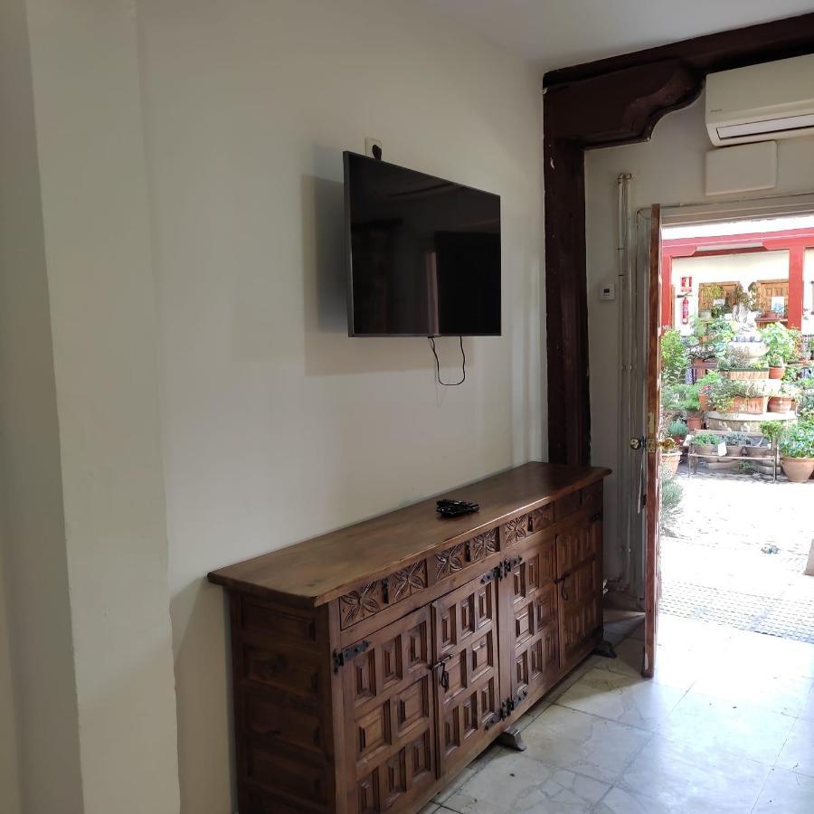ארנחואז Hostal Castilla מראה חיצוני תמונה