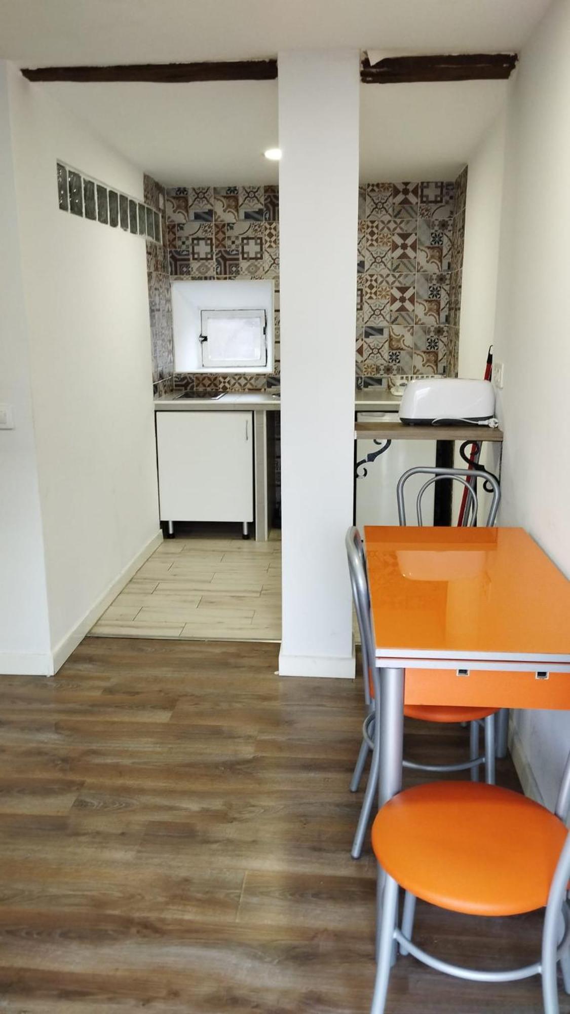 ארנחואז Hostal Castilla מראה חיצוני תמונה