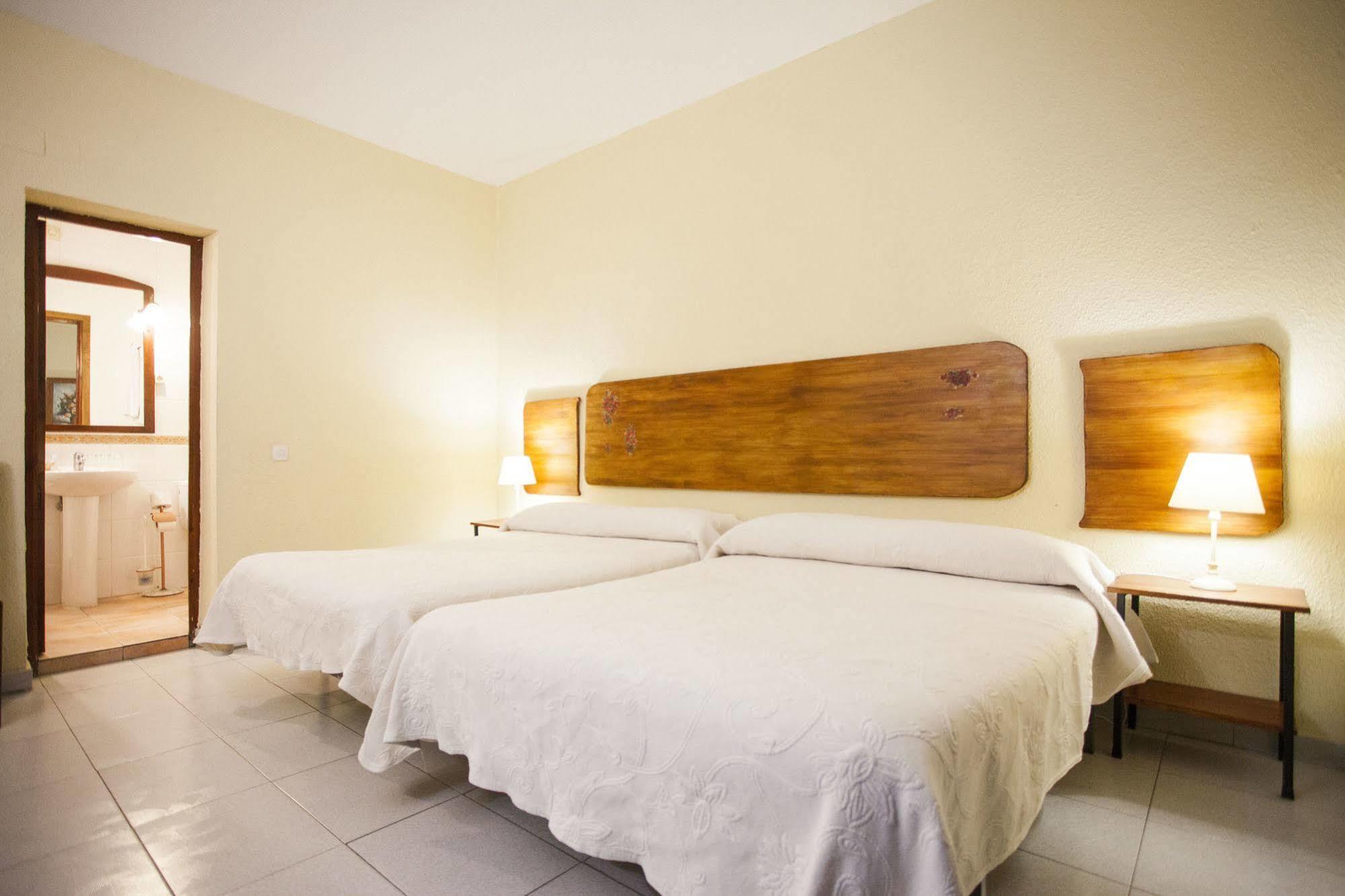 ארנחואז Hostal Castilla מראה חיצוני תמונה